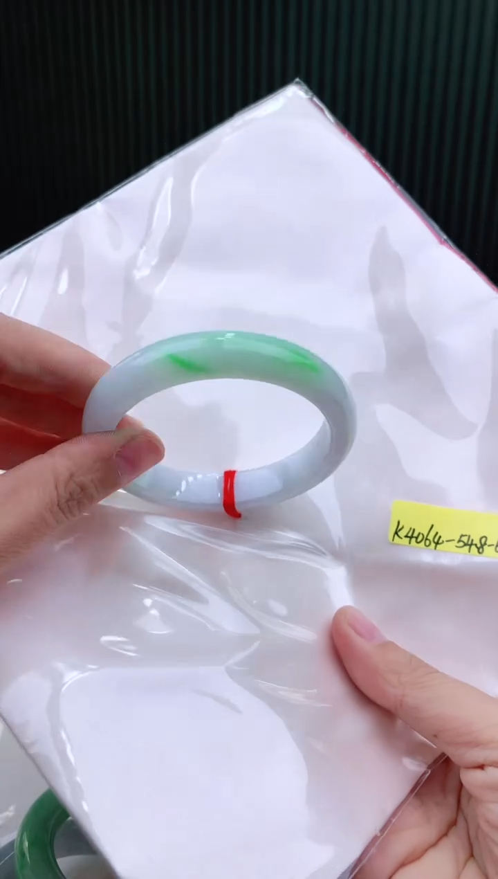 未镶嵌手镯翡翠54+