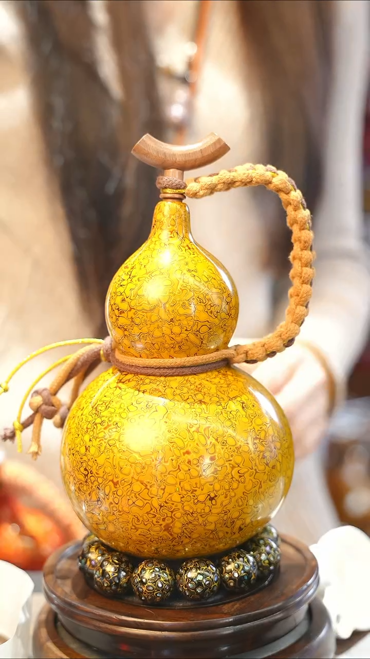 【闪购商品】XJ186漆艺酒葫芦不包手串及旋转底座