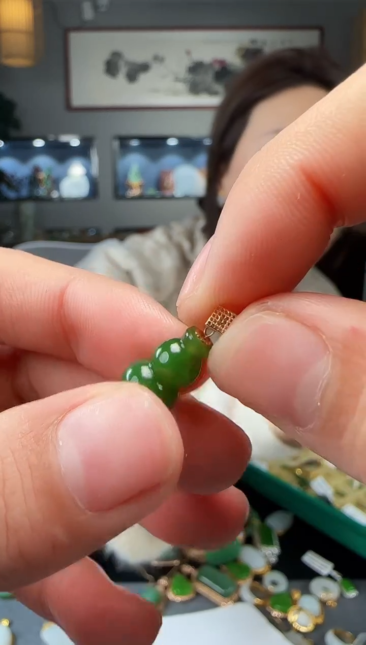 【闪购商品】和田玉吊坠(不含链)18K金镶嵌1