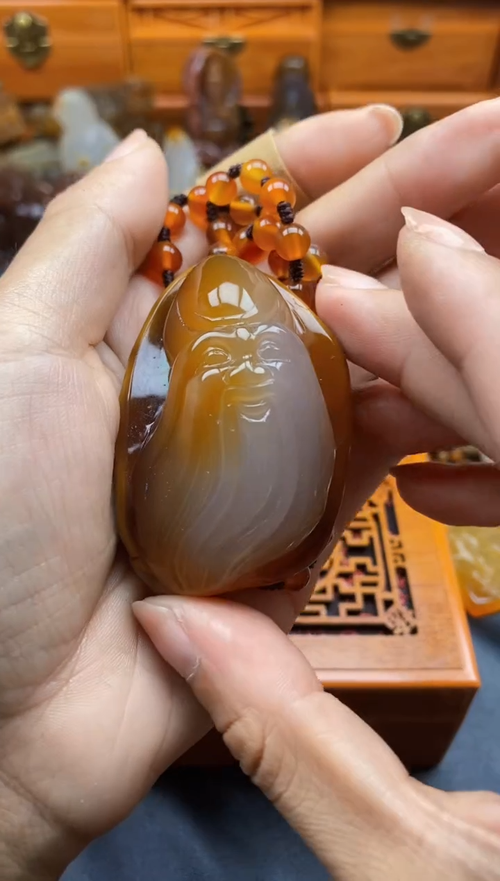 未镶嵌1玛瑙/玉髓至***?ll
