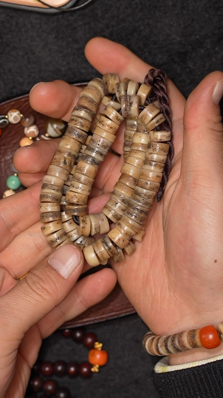 【闪购商品】冲赛康胡子哥，藏传念珠69