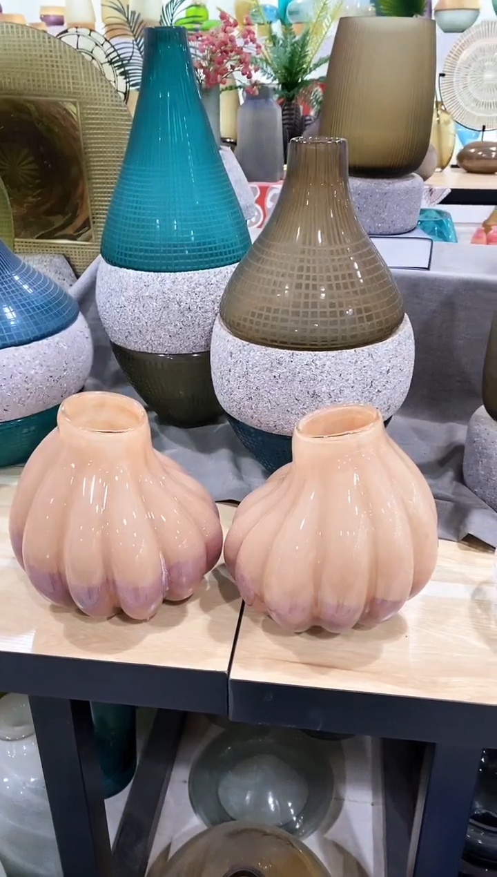 一**光慕忆家手作琉璃花瓶一对