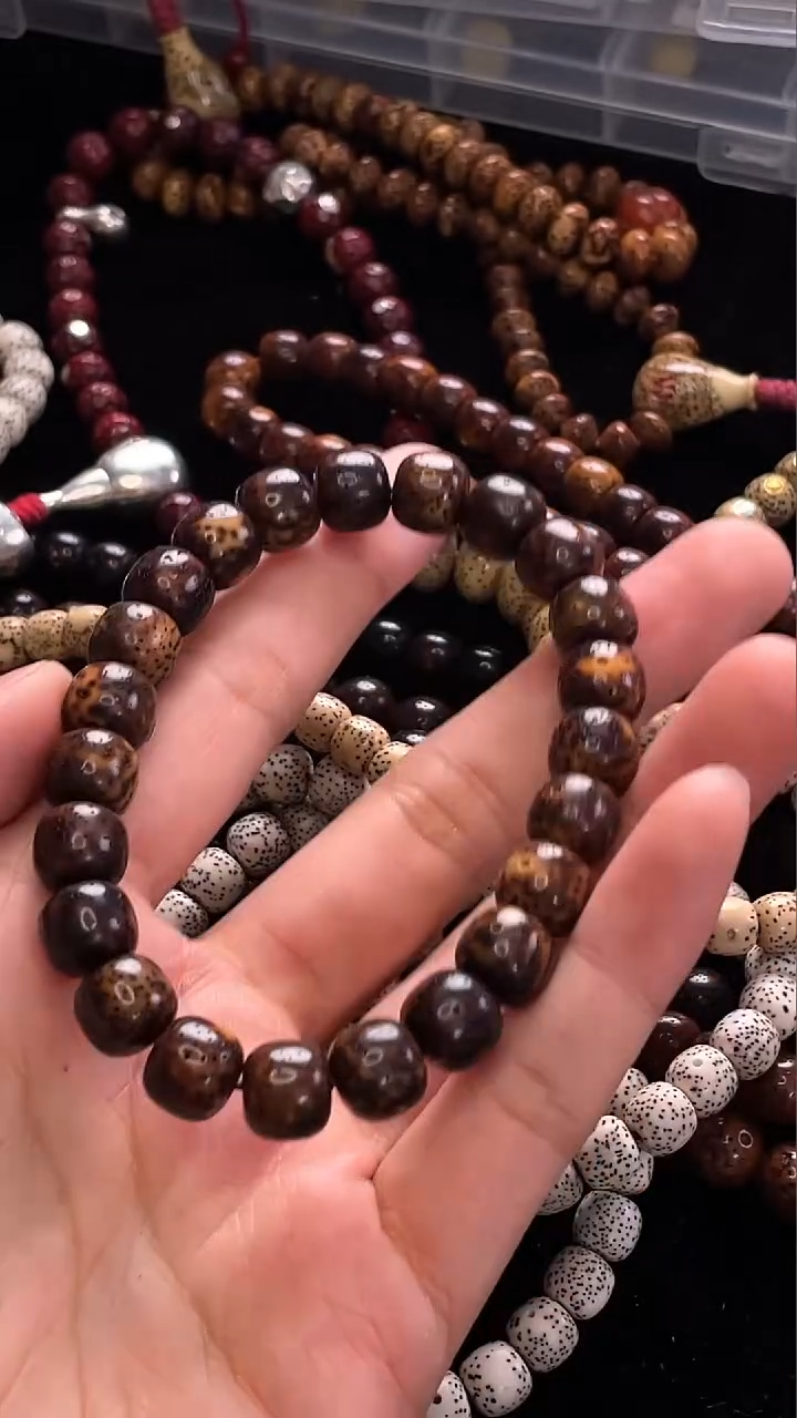 手串星月菩提精工级深珀花皮桶珠10*9手串