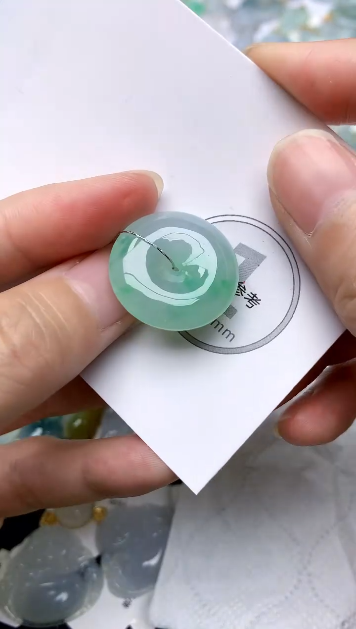 颈饰未镶嵌翡翠天然A货翡翠