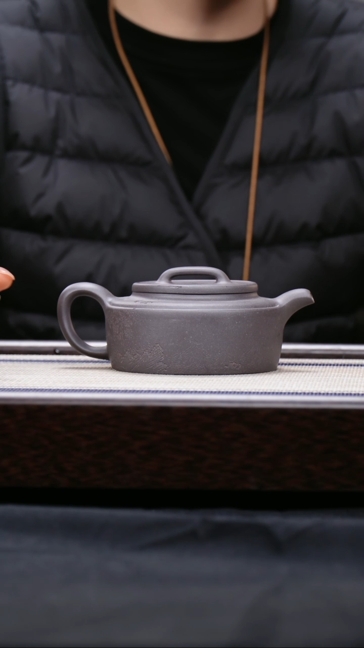 【闪购商品】紫砂茶壶清灰紫泥 刻绘 周盘壶 