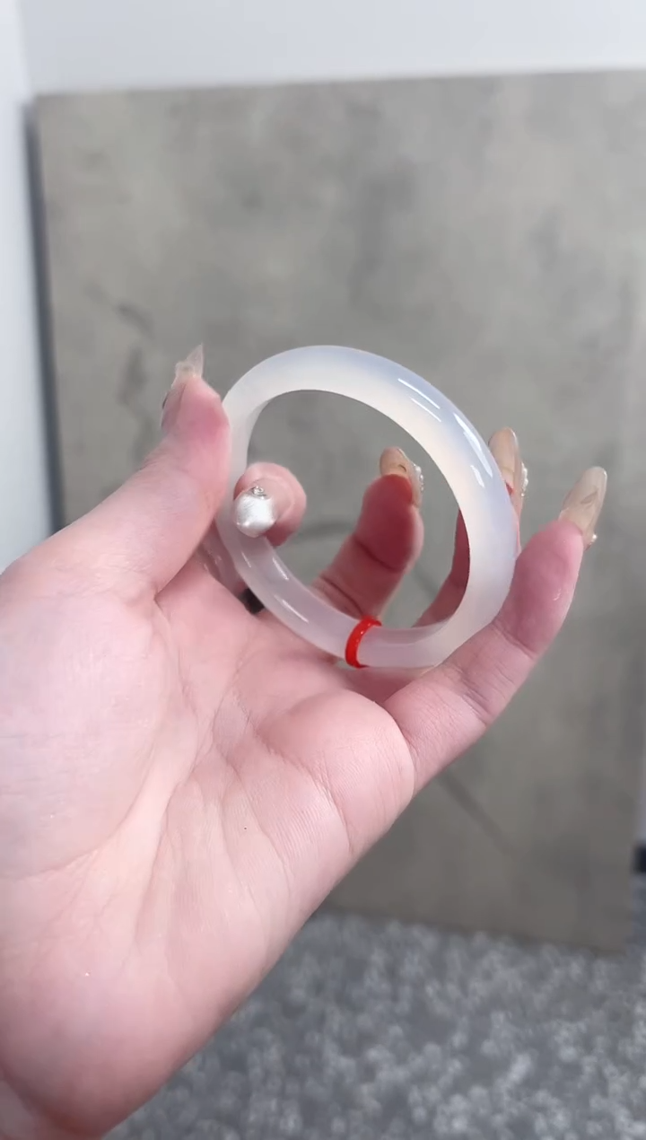 【闪购商品】玛瑙/玉髓手镯未镶嵌53-54圈需要包容