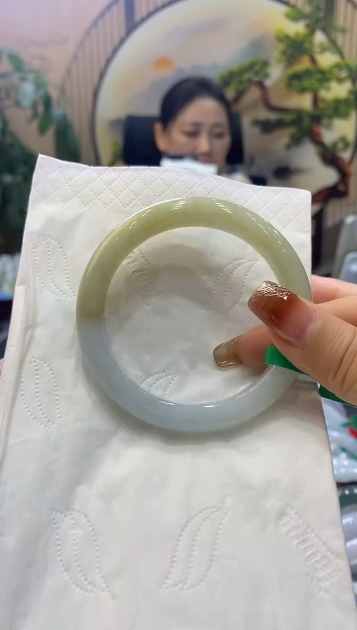 【闪购商品】翡翠手镯未镶嵌00009175