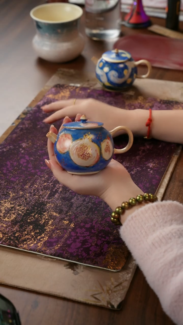 青云茶斋陶瓷茶具石榴壶