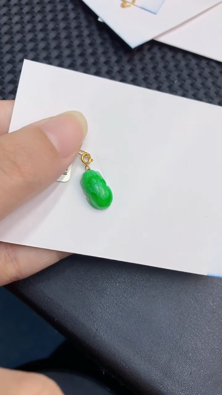 【闪购商品】翡翠颈饰18K金镶嵌            8