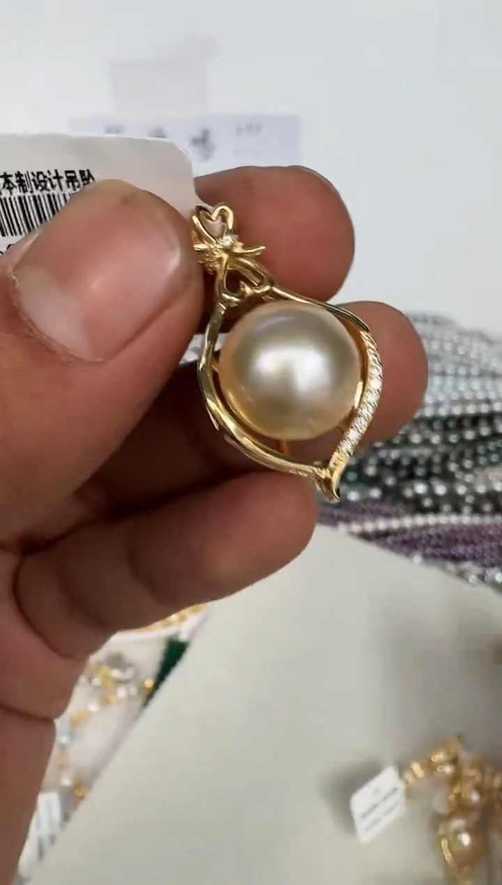 颈饰银S925镶嵌海水珍珠吊坠