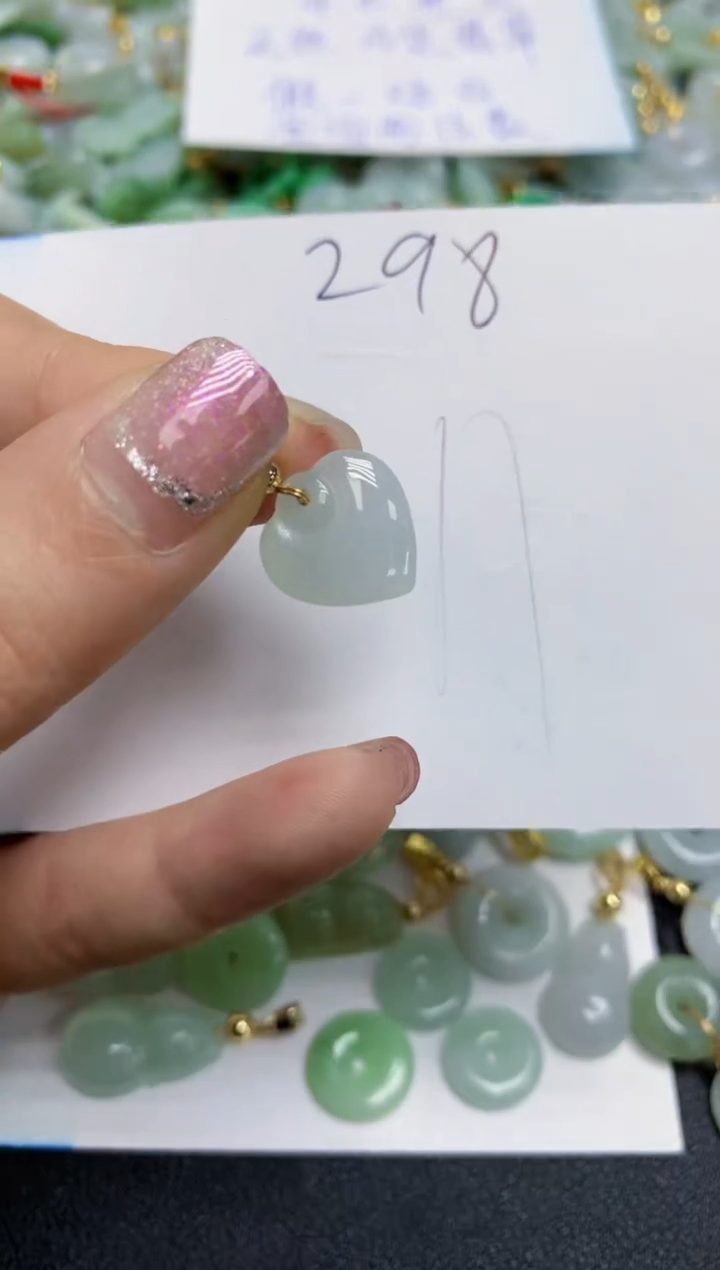 【闪购商品】翡翠颈饰合金天然翡翠A货