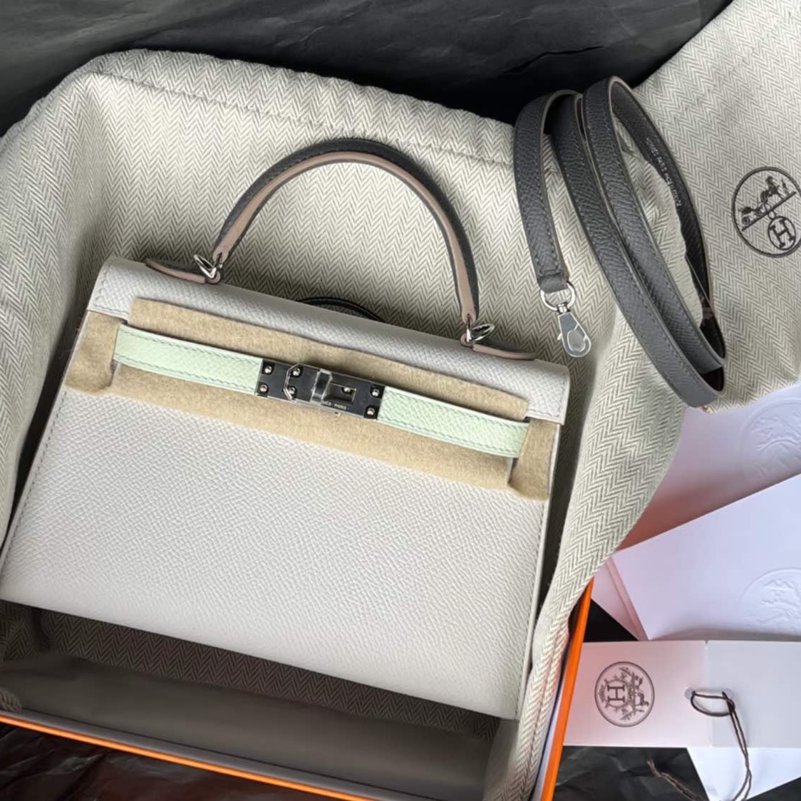 全新未使用 Hermes/爱马仕 小花6枫 Kelly二代石墨灰奶灰Ep皮W刻 