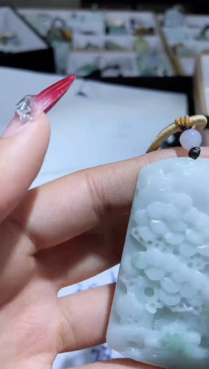 【闪购商品】翡翠颈饰未镶嵌天然缅甸翡翠A货未镶嵌