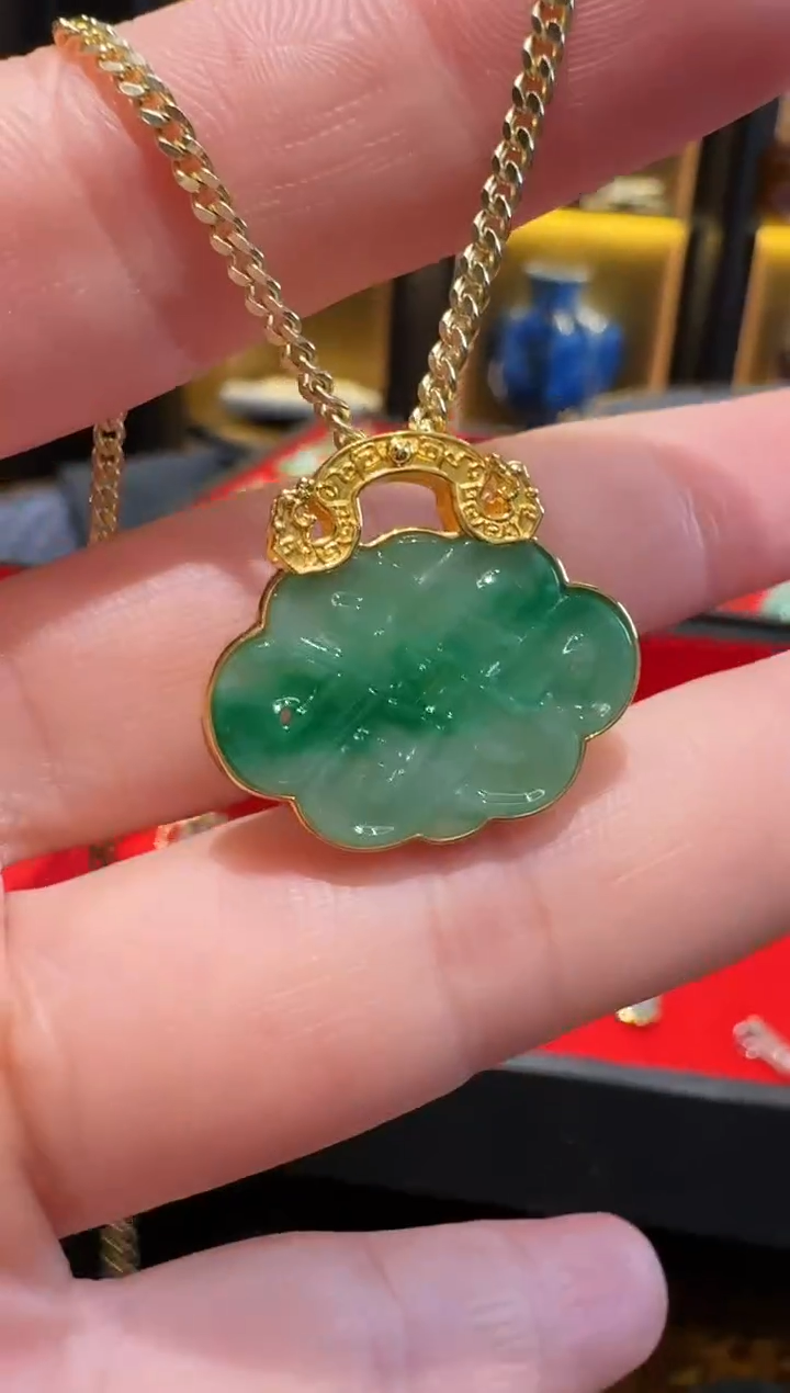 吊坠(不含链)18K金镶嵌翡翠吊坠