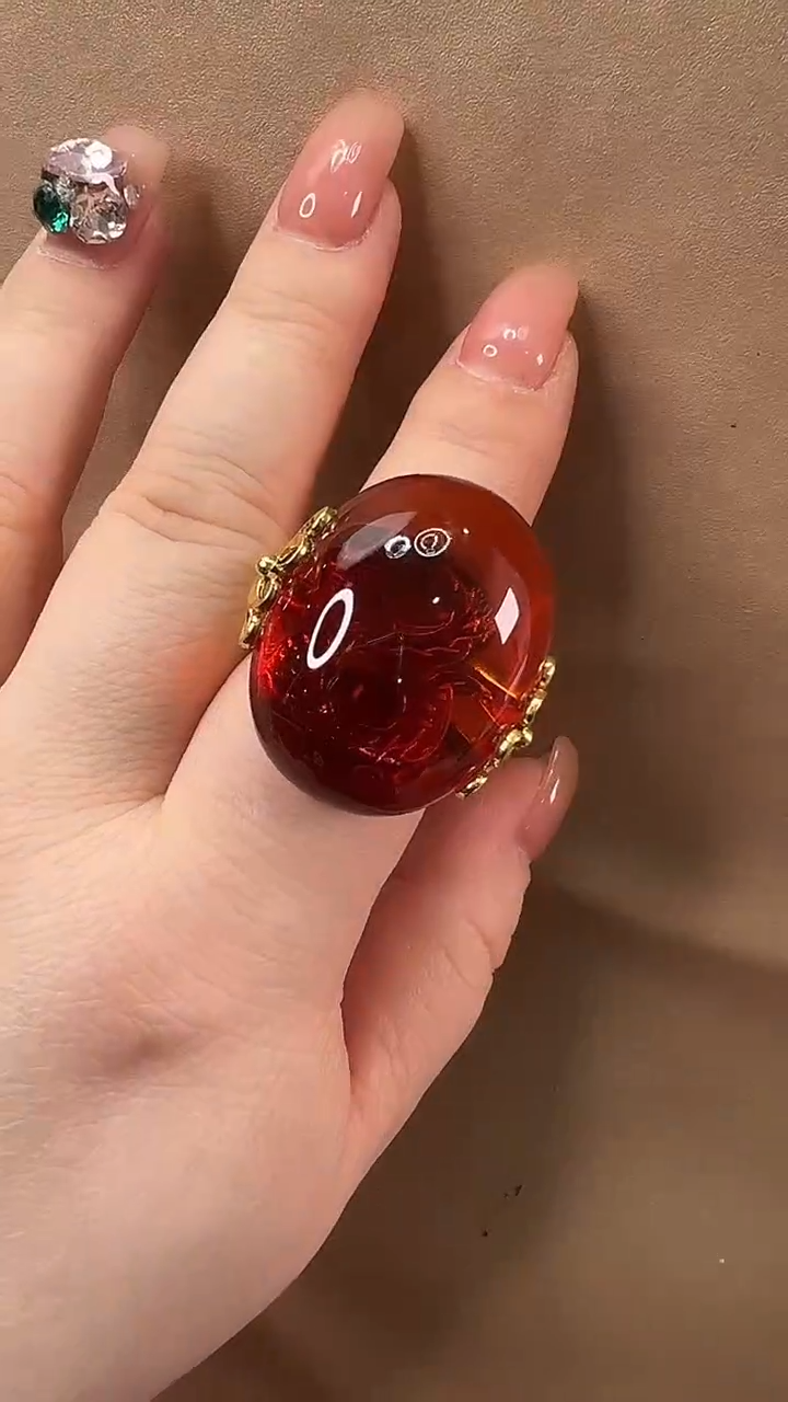 琥珀颈饰未镶嵌戒指