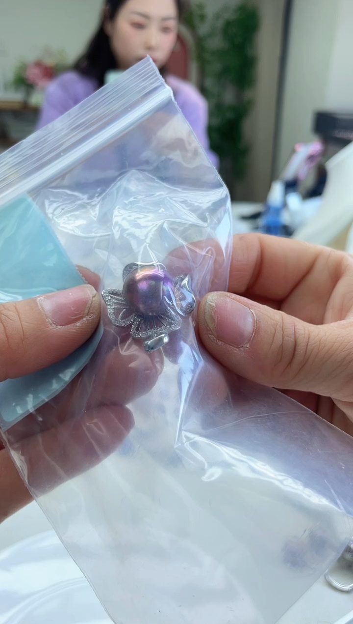 未镶嵌吊坠淡水珍珠紫色系耳饰