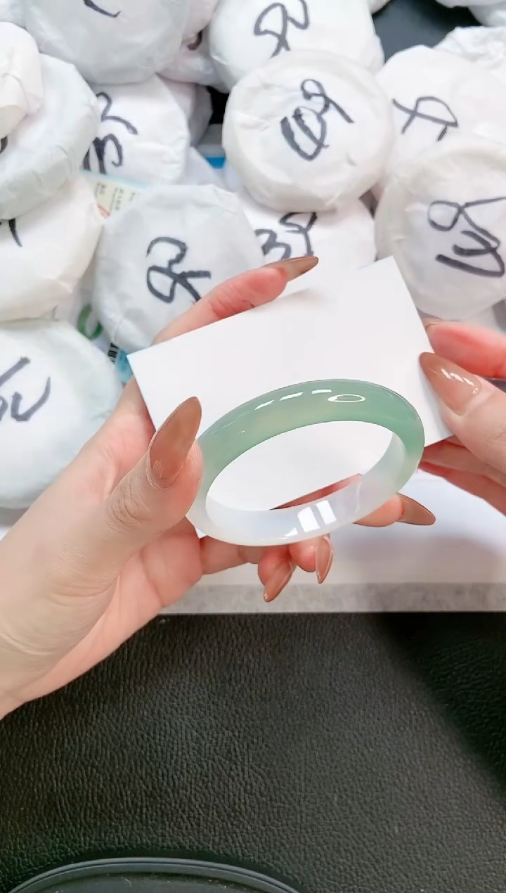 【闪购商品】石英质玉手镯未镶嵌 13L202-53