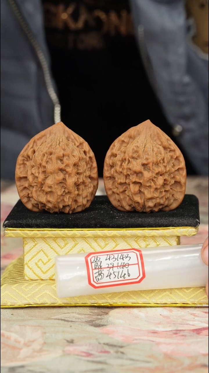 【闪购商品】文玩核桃把件官帽