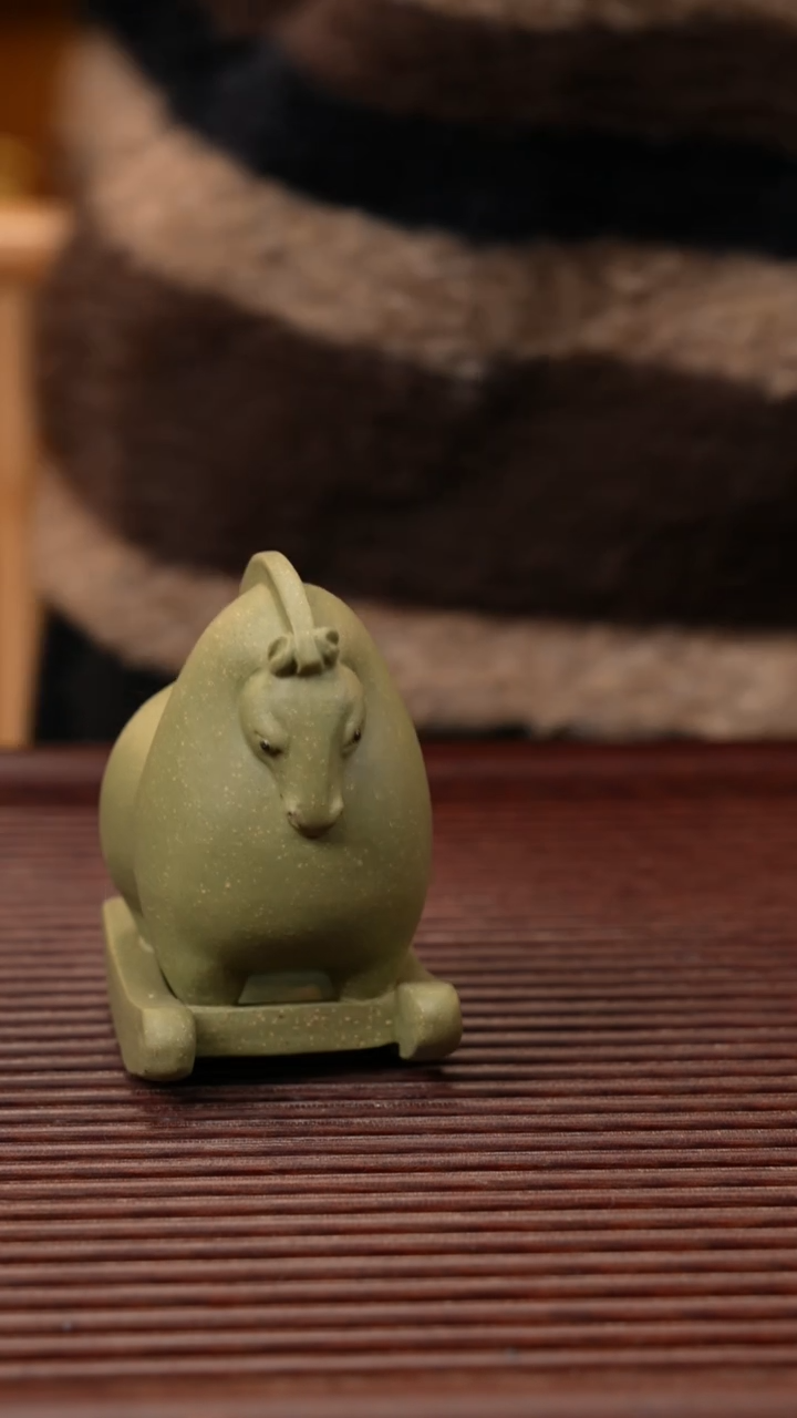 【闪购商品】紫砂茶宠摇摇马，