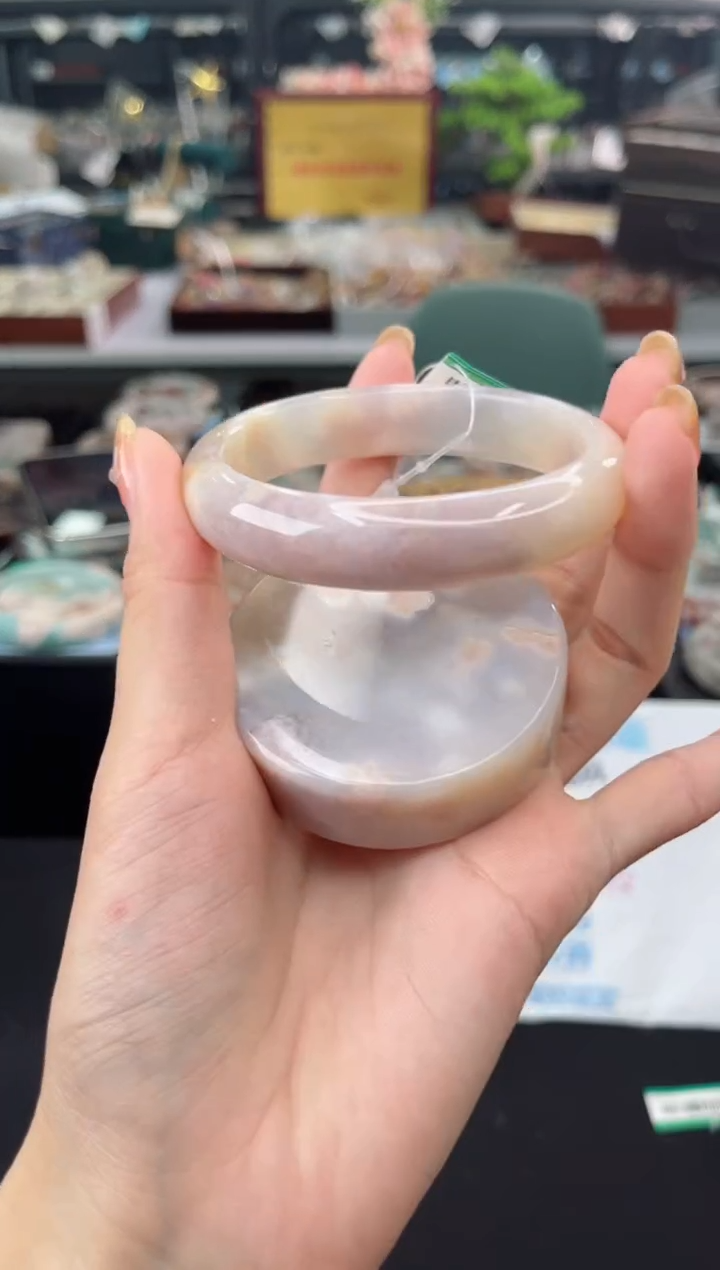 【闪购商品】石英质玉手镯未镶嵌59圈口（不退不换）1572303