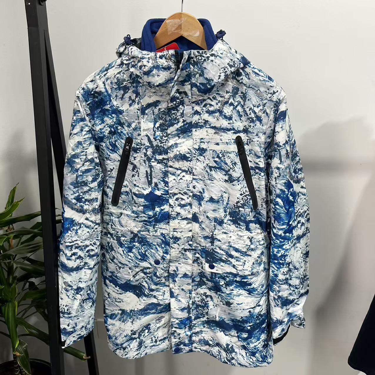 【T】户外男式连帽冰川白色印花套绒冲锋衣！ 91743