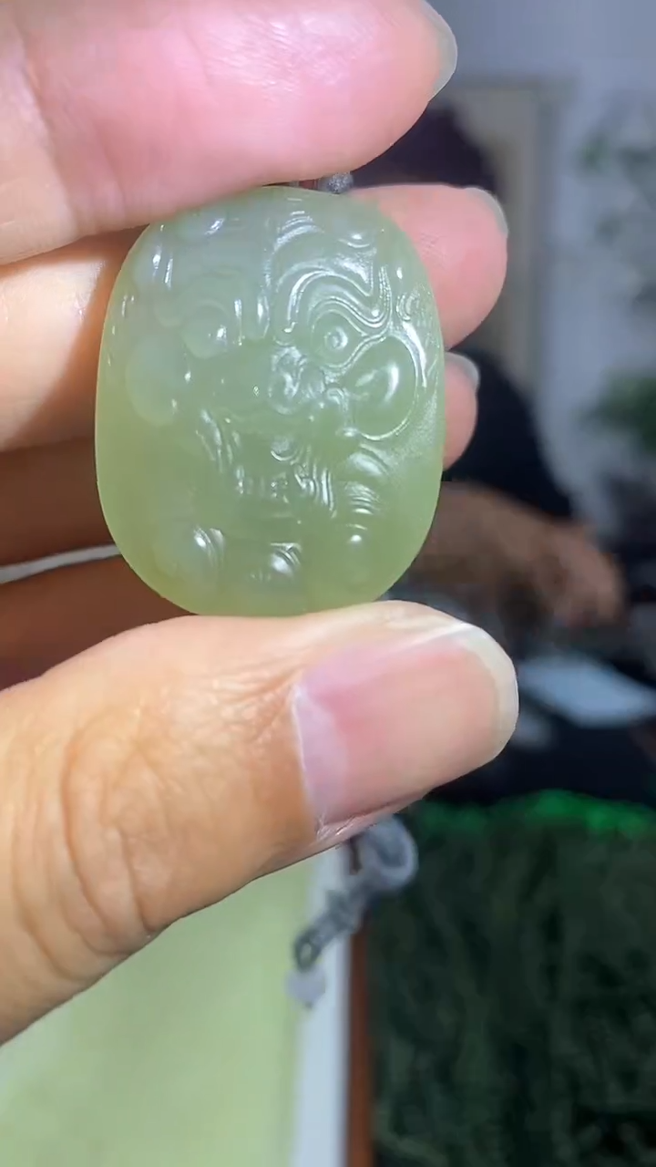 和田玉未镶嵌颈饰1