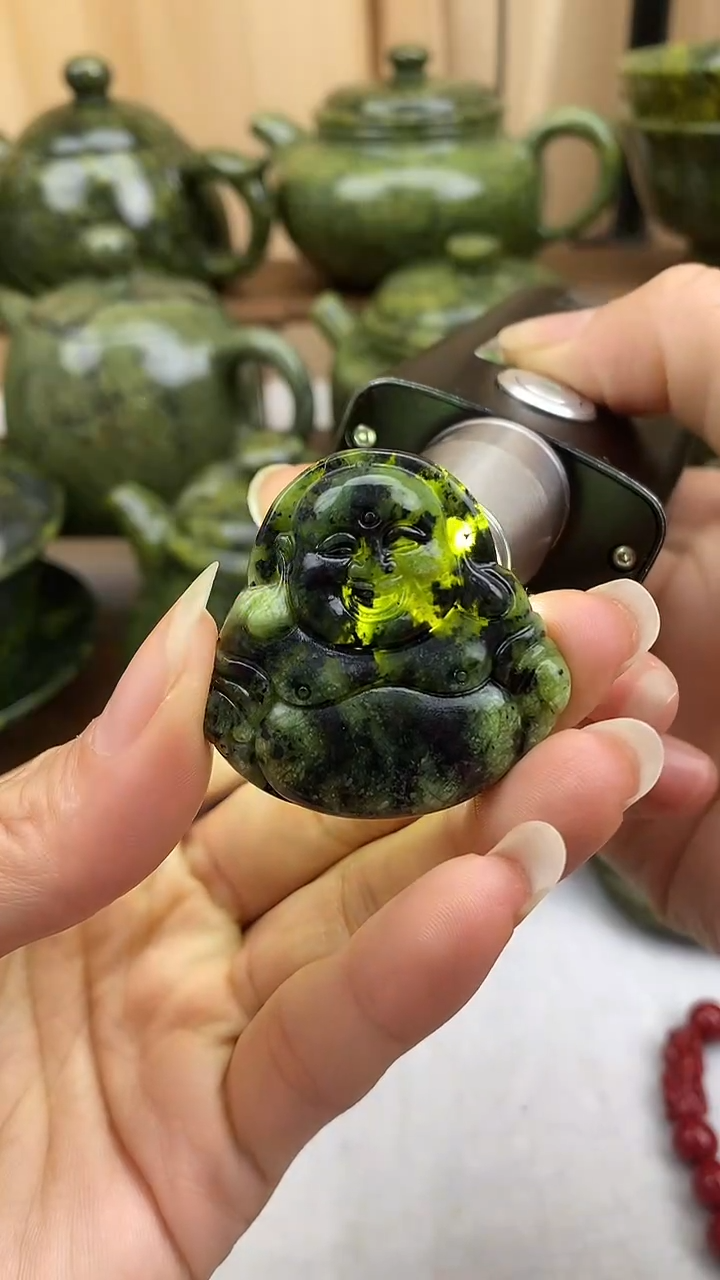 【闪购商品】蛇纹石玉佛公未镶嵌佛公