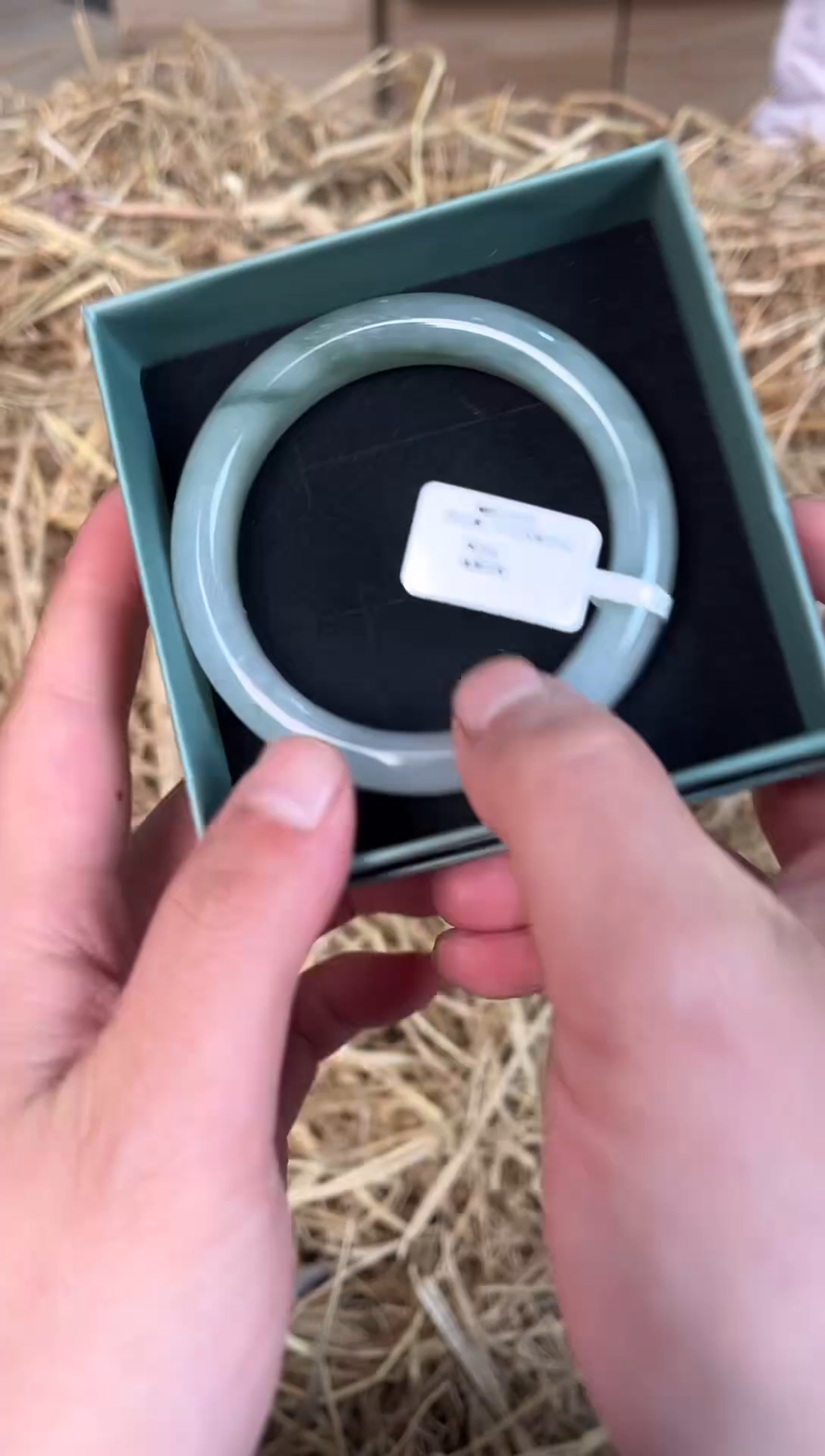 未镶嵌手镯石英质玉A-0272