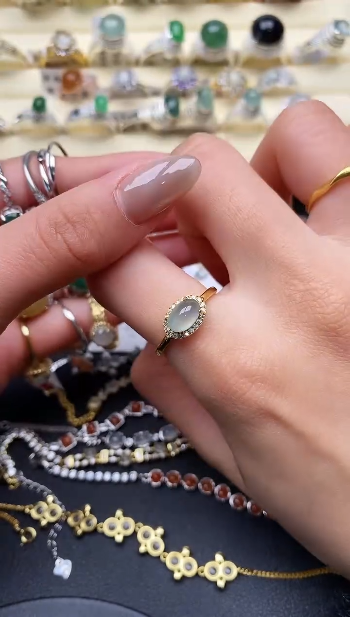 【闪购商品】翡翠戒指银S925镶嵌缅甸天然A货翡翠222  8-5