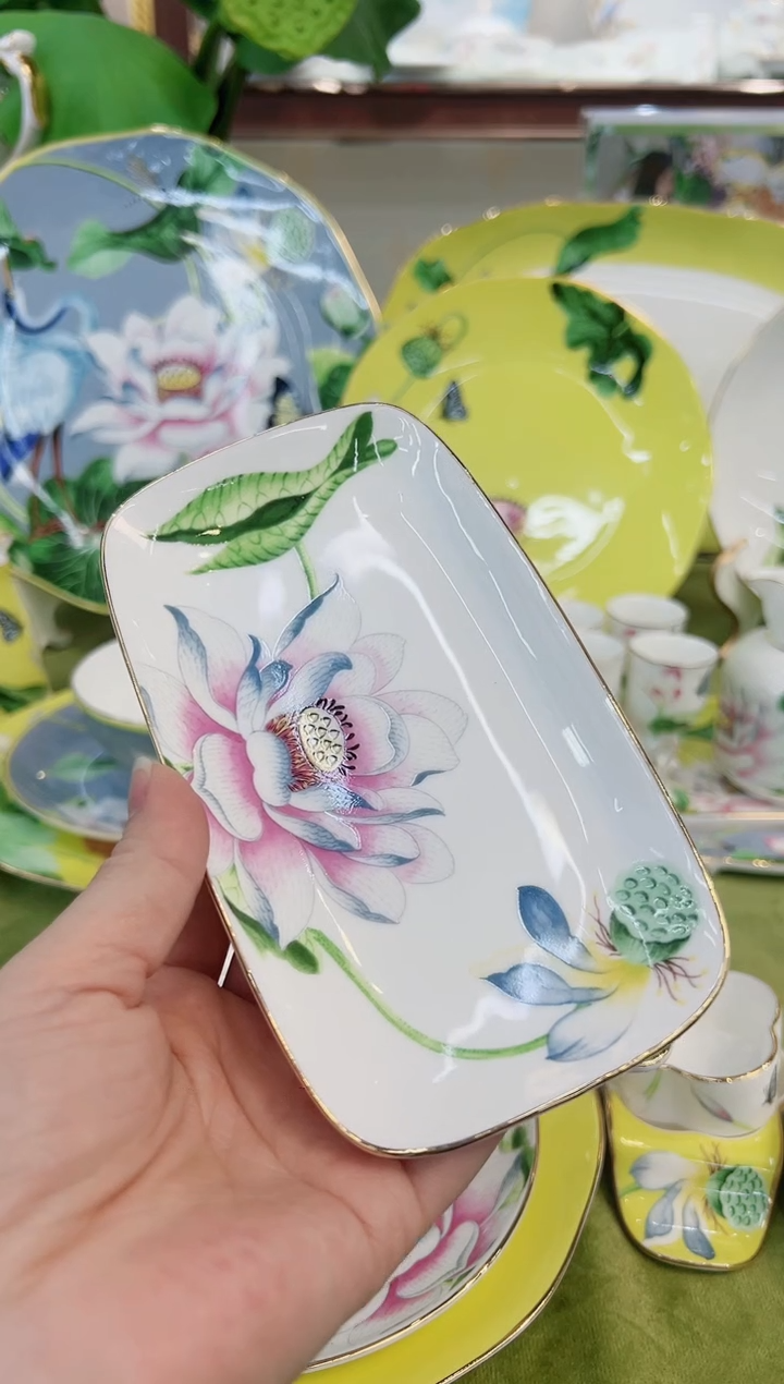 【闪购商品】骨瓷6英寸长方盘