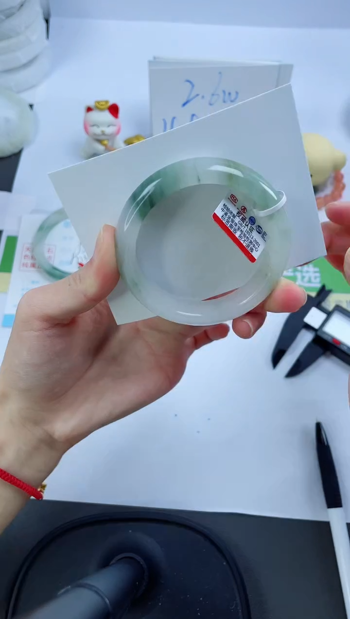 【闪购商品】石英质玉手镯未镶嵌725-52.1