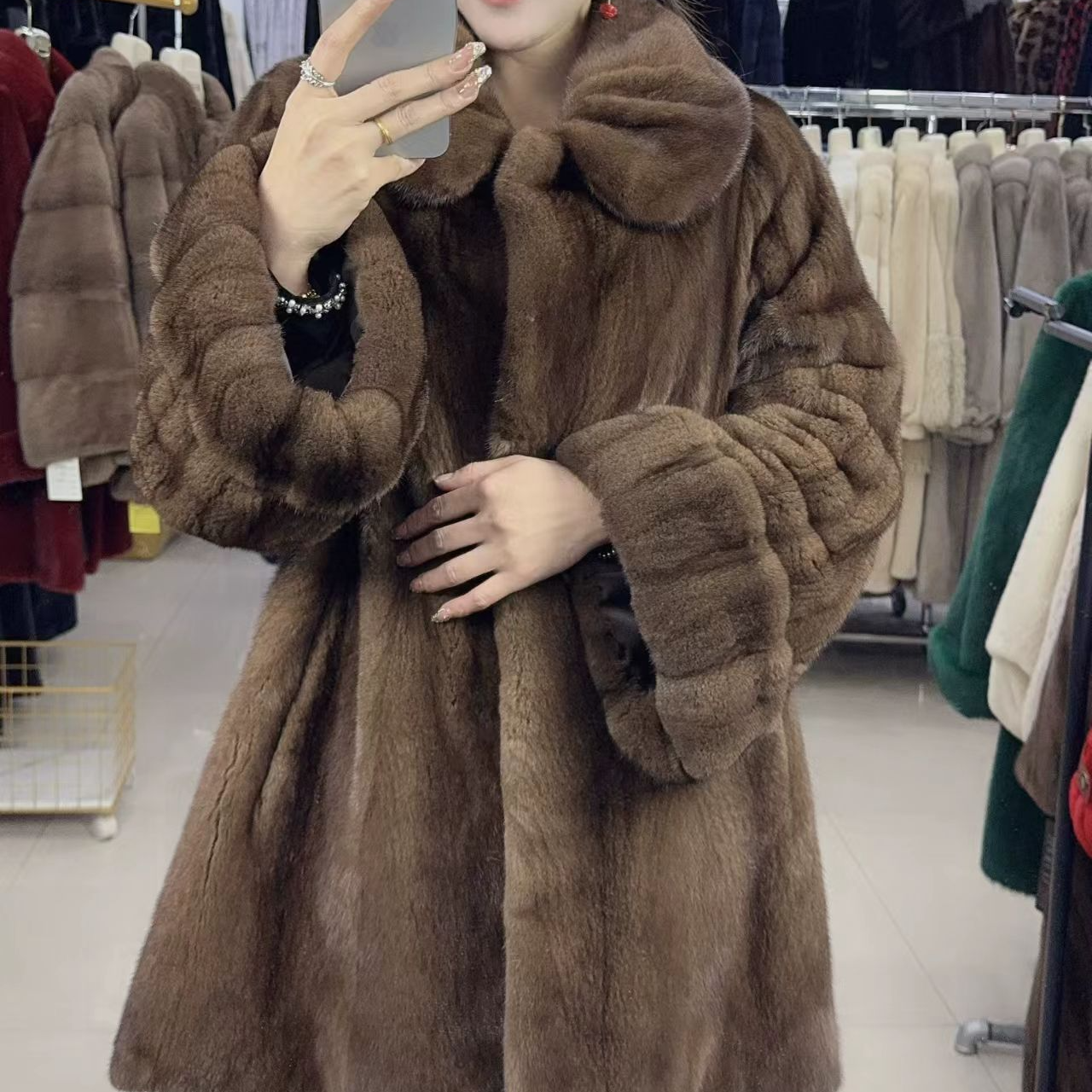 短款水貂咖啡色均码中长款在逃公主荷叶领纯色女