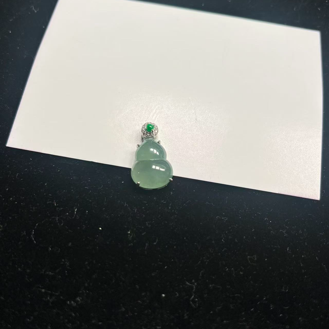 缅甸翡翠A货湖水绿葫芦吊坠