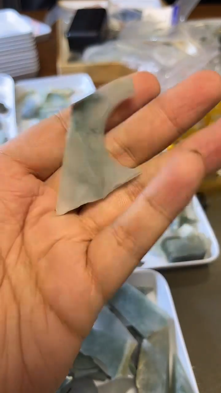未镶嵌定制翡翠吊坠