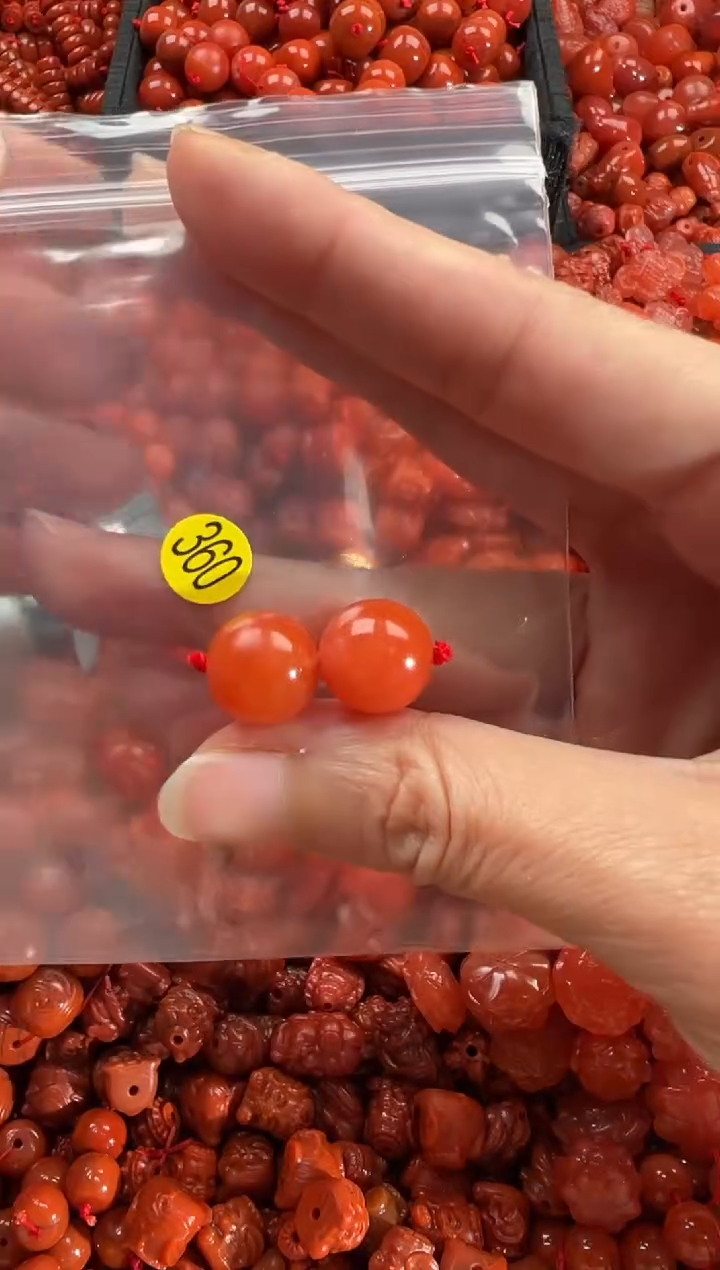 【闪购商品】南红玛瑙颈饰未镶嵌1