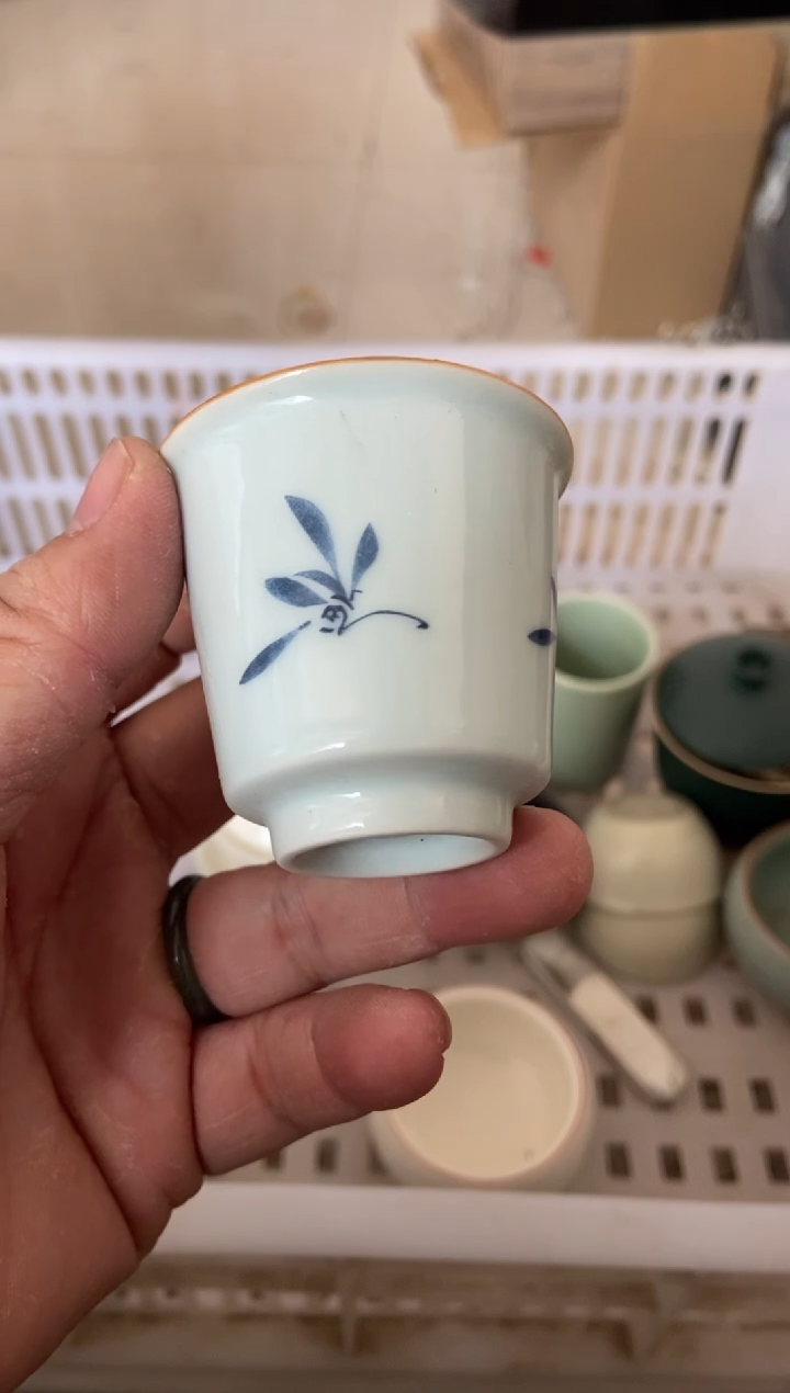 杯无运费险有瑕疵的摄影的产品有使用过的痕迹有点脏介意勿拍