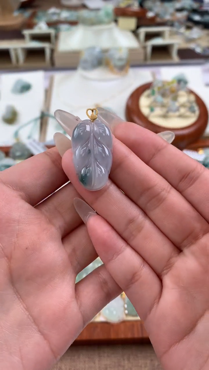 【闪购商品】翡翠颈饰18K金镶嵌 天然A货翡翠挂件