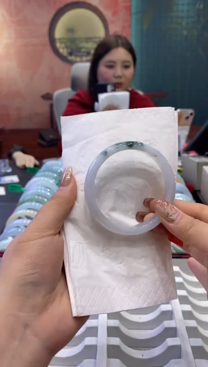 【闪购商品】翡翠手镯未镶嵌多人005494