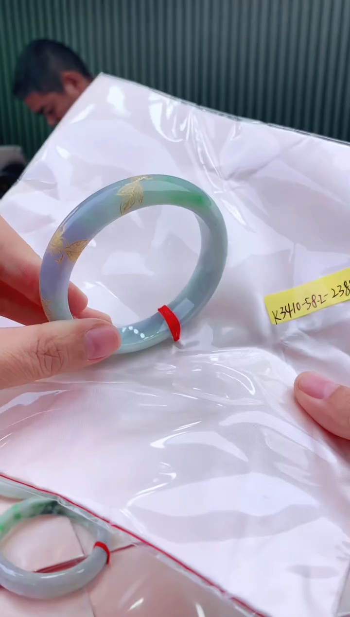 未镶嵌手镯翡翠58