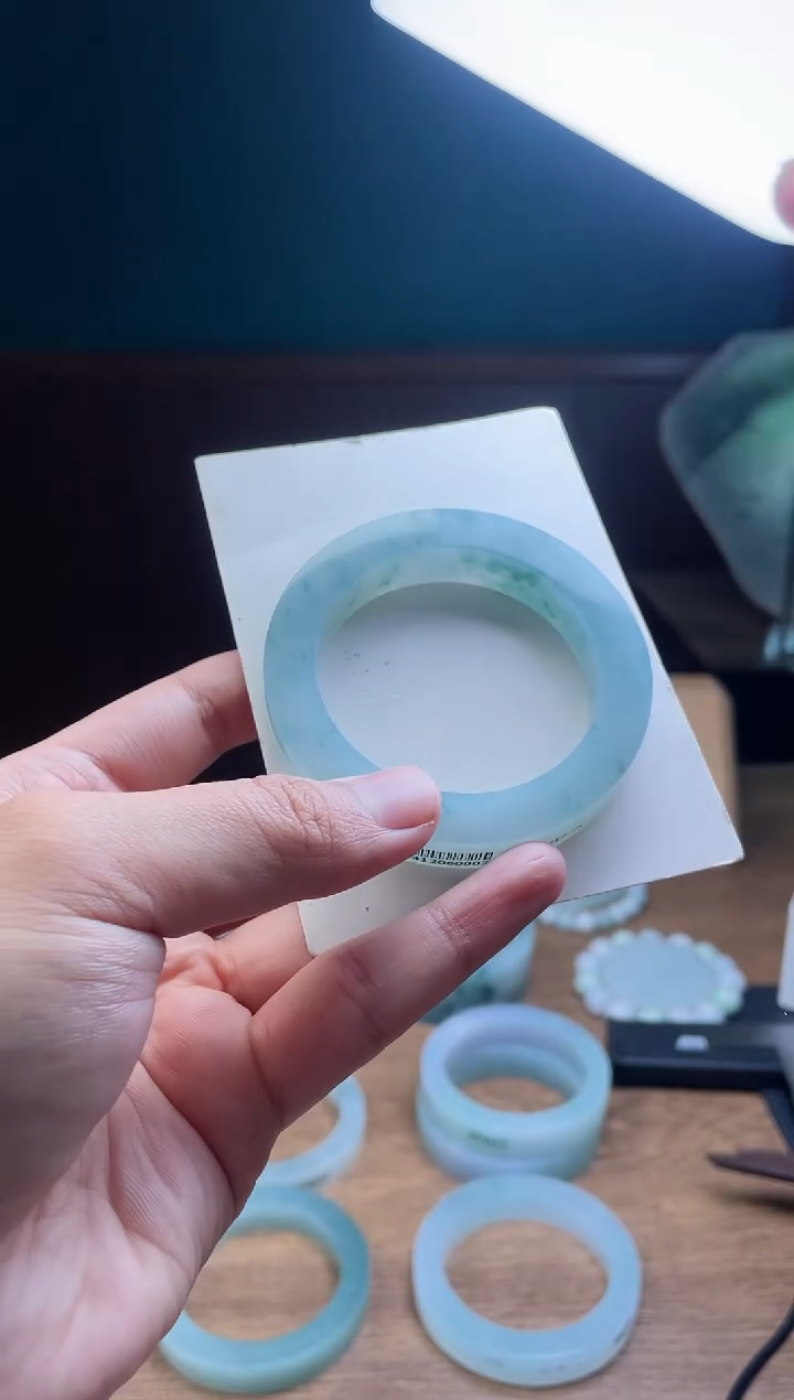 【闪购商品】定制翡翠手镯未镶嵌定制