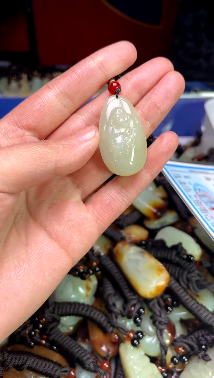 【闪购商品】和田玉颈饰未镶嵌1