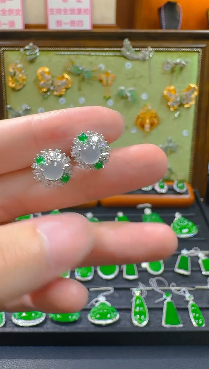 【闪购商品】翡翠耳饰银S925镶嵌天然A货翡翠