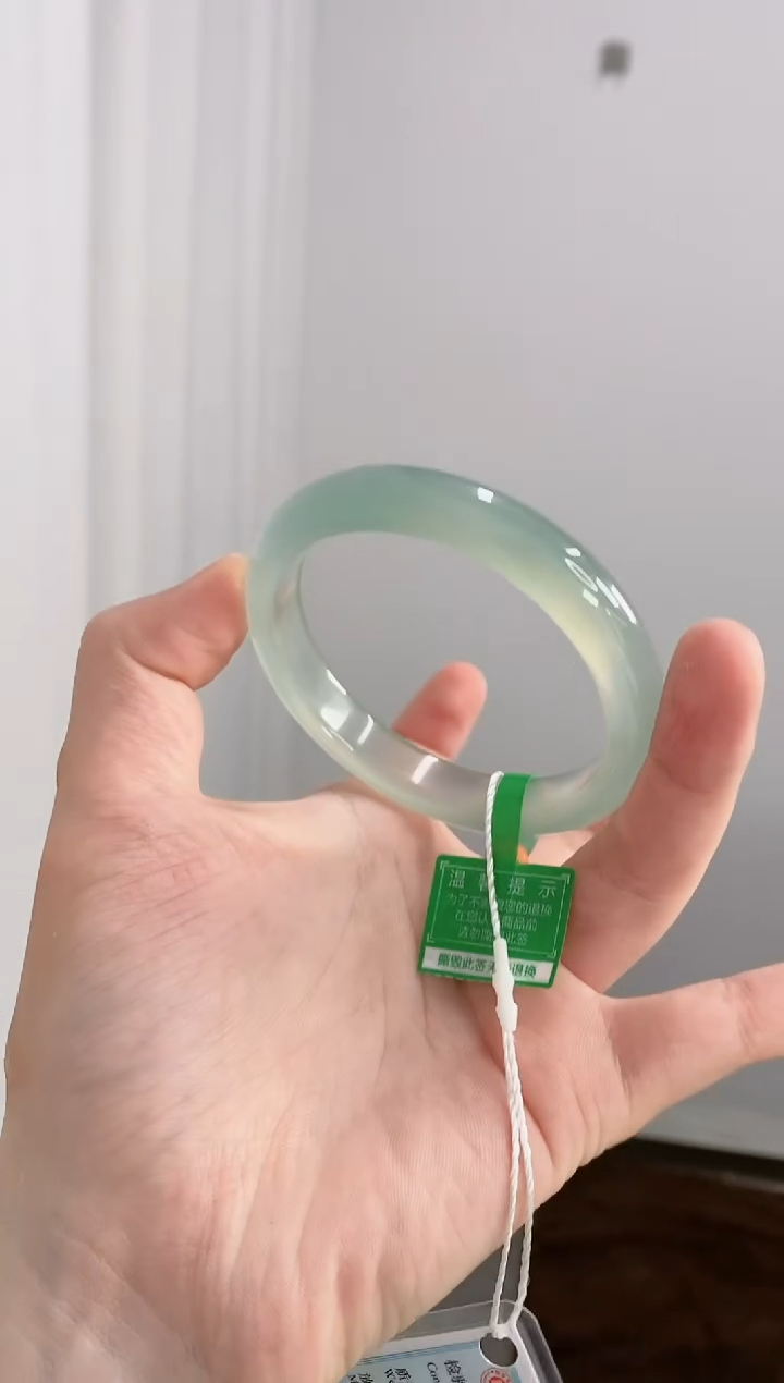 【闪购商品】玛瑙/玉髓手镯未镶嵌58圈