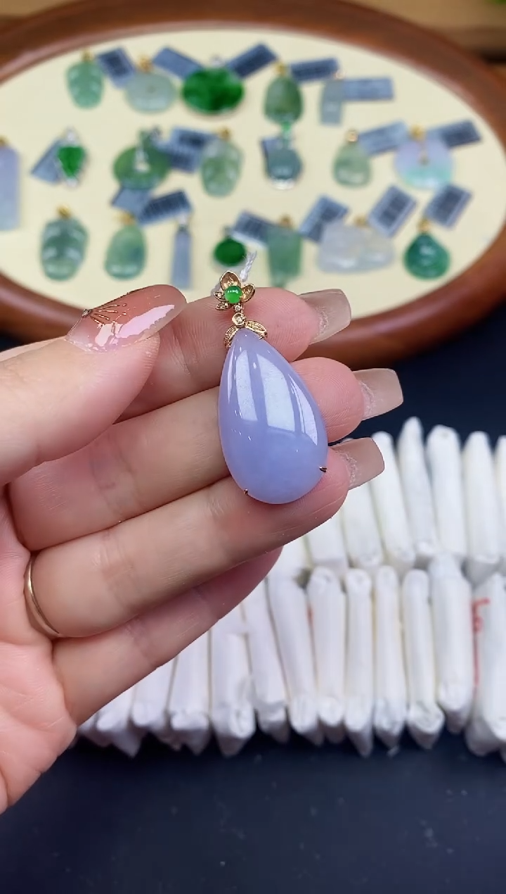 吊坠(不含链)18K金镶嵌翡翠水滴18K金扣镶嵌@@CMT