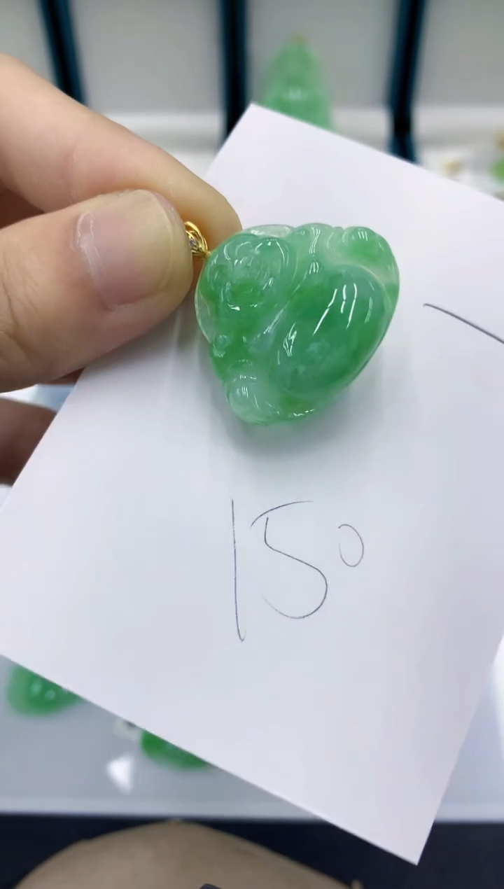 颈饰未镶嵌翡翠翡翠