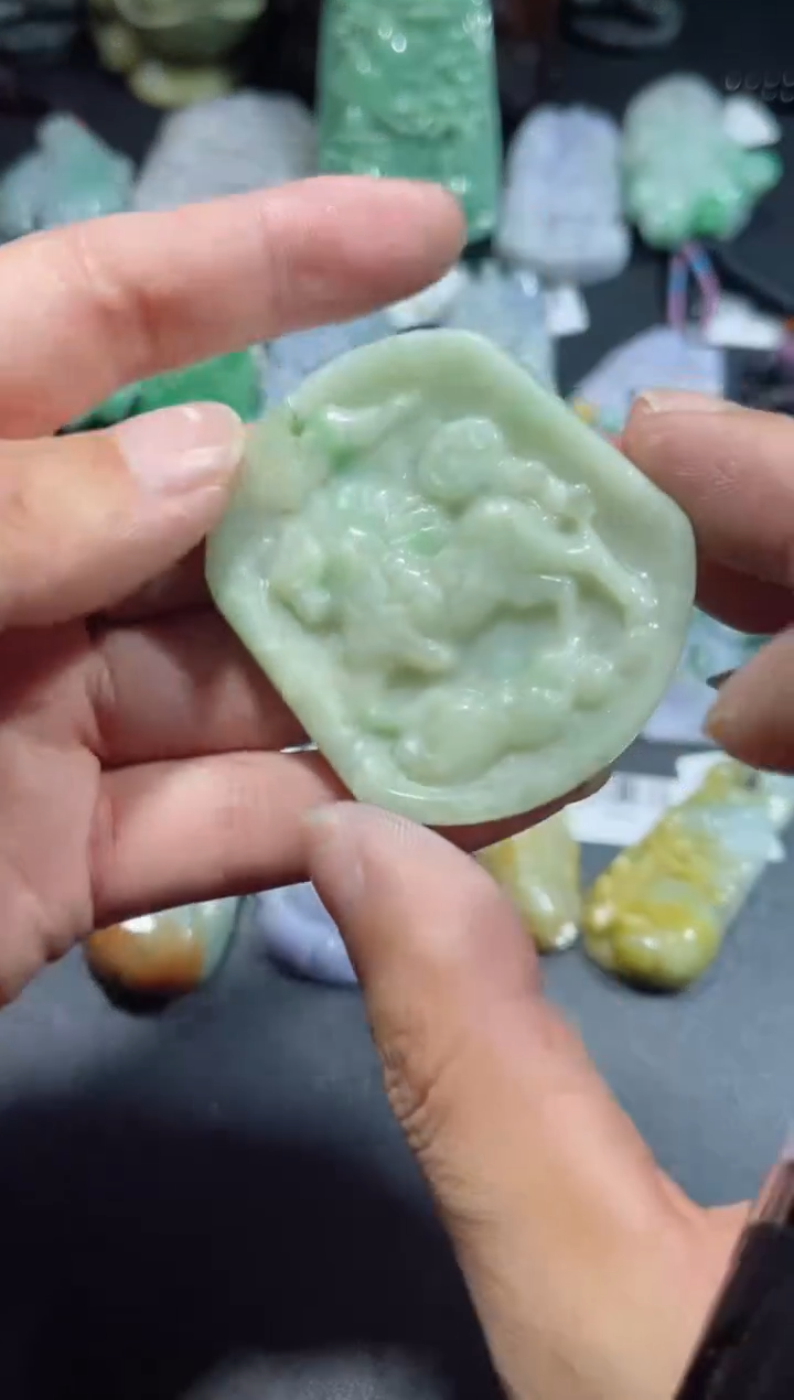 【闪购商品】翡翠颈饰未镶嵌00000295