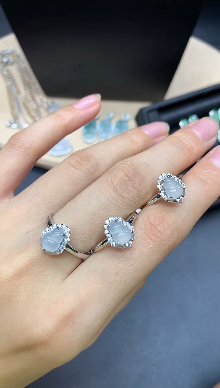 【闪购商品】翡翠戒指银S925镶嵌葫芦【多样性发其一】