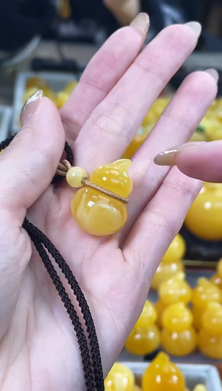 裸石琥珀未镶嵌J