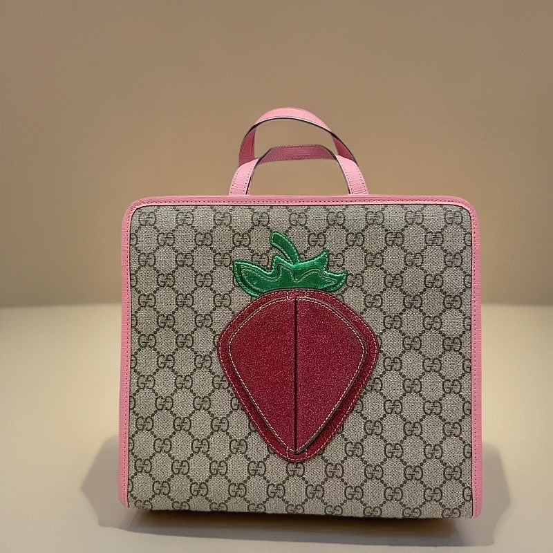95新 GUCCI/古驰 草莓儿童包1131 8312