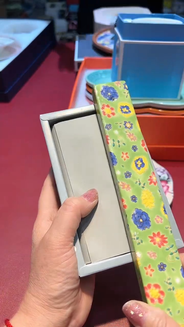 【闪购商品】瓷片锅碗瓢盆一件不剩